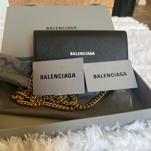 COPY - NWT Balenciaga Everyday Continental Black Leather Logo Wallet w Gold Cha… - Picture 10 of 12